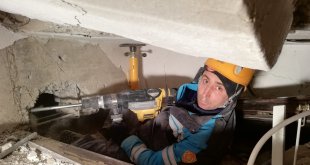 Elazığ depreminin simgesi Azize'nin gerçek kahramanı ortaya çıktı