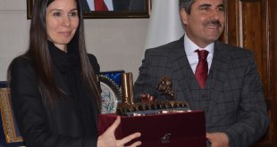 AK Parti Genel Başkan Yardımcısı Karaaslan Muş'ta partililerle buluştu