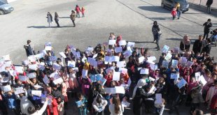 Bitlis'te 94 bin 320 öğrenci karne heyecanı yaşadı