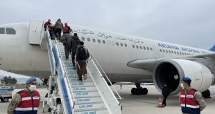 Malatya'dan 227 Afgan düzensiz göçmen ülkelerine yollandı