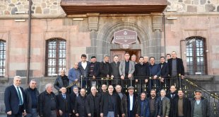 Başkan Uçar muhtarlarla buluştu