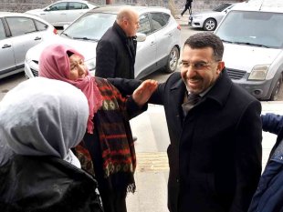 Başkan Çalkın, vatandaşların sorunlarını dinliyor