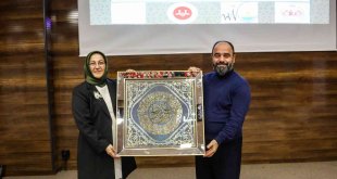 Van Büyükşehir Belediyesinden 'Aile Okulu Başlıyor' konferansı