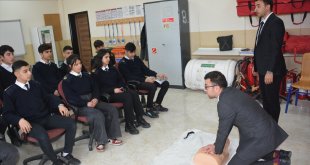 Bitlis'te öğrenciler uygulamalı eğitimlerle öğrendiklerini pekiştiriyor