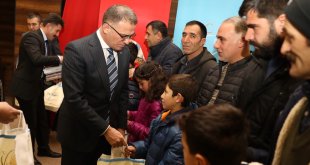 Tip 1 diyabet hastası çocuklara sensörlü şeker ölçüm cihazı dağıtıldı