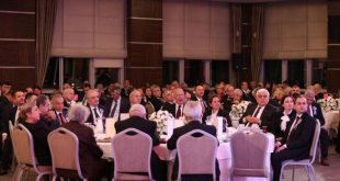 Bakan Soylu'dan, Vali Yardımcısı Abbasoğlu'na 'Üstün başarı ödülü'