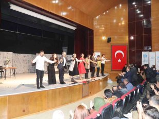 Hakkari'de '1 kitap 1 bilet' etkinliği