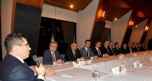 Vali Memiş, kaymakamlarla bir araya geldi