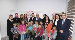 Köy Yaşam Merkezleri'nde ilmek ilmek kardeşlik örüyorlar