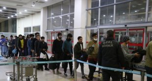 Ağrı'da 138 düzensiz göçmen Afganistan'a gönderildi