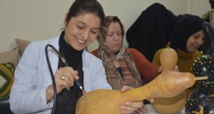 Su kabakları Karslı kadınların hünerli ellerinde dekoratif ürüne dönüşüyor