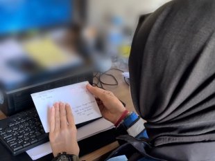 Konyalı öğrencilerden Hakkari polisine tebrik kartı