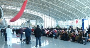 Erzincan'da umre yolcuları dualarla uğurlandı