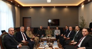 Elazığ Valisi Toraman, Baskil ilçesindeki yeni hükümet binasında inceleme yaptı