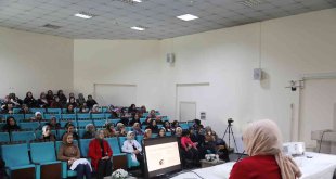 Van Büyükşehir Belediyesi kadınlar için hijyen semineri düzenledi