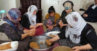 Tescilli içli köfte ev hanımlarını buluşturuyor