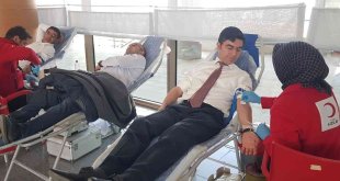 Erzurum'da 2023 yılının ilk kan bağışı sağlık çalışanlarından