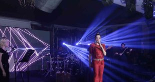 Sarıkamış Kayak Merkezi'nde Bengü ile yılbaşı coşkusu