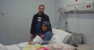 Malatya'da yeni yılın ilk bebekleri ikiz kardeşler Ayşe ve Murat oldu