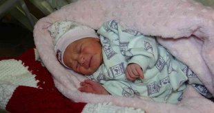 Yeni yılın ilk bebeği dünyaya geldi