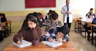 558 depremzede öğrenci Muş'taki okullarda eğitimlerine devam ediyor