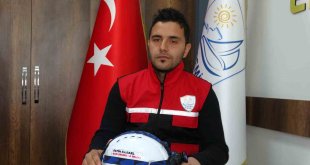 Çinli ekibe otlu peynir ikram eden arama kurtarma görevlisi konuştu