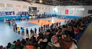Deprem bölgesinden Bitlis'e gelen çocuklar için etkinlikler düzenleniyor