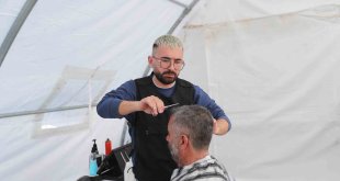 Başakşehirli berberlerden afet bölgesinde anlamlı hizmet