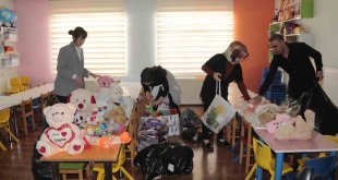 Bitlis'ten deprem bölgesine 'Sevgi bağı'