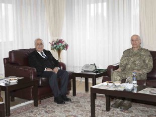 Tümgeneral Fedai Ünsal'dan Rektör Çomaklı'ya iade-i ziyaret