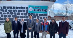 Ağrılı çocuklar depremden etkilenen kardeşleri için oyuncak üretiyor