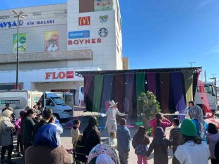 Malatya'da depremzede çocuklara moral