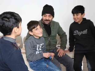 Depremzedeler korku dolu anı anlattı: "Yer yarıldı, içine düştük sandım"