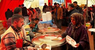 STK'ler deprem bölgesinde yardım çalışmalarına devam ediyor