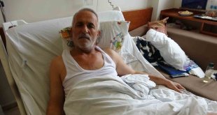 Depremde eşini kaybeden ve kendi enkaz altından çıkartılan depremzede, "Sanki bir rüzgar geldi evi götürdü"