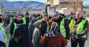 İspir'in afetzedeler için seferberliği, Başkan Coşkun'un "Biz Türkiye'yiz" şiiriyle anlatıldı