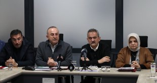 Bakan Özer, Malatya'da Acil Durum Koordinasyon Merkezi'nde konuştu:
