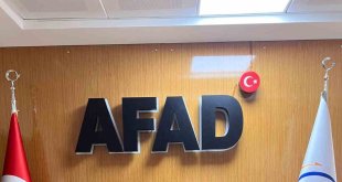 Bitlisli 2 minik yürek bisiklet alacakları parayı depremzedelere bağışladı