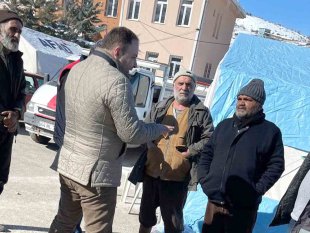 Ardahan AK Parti İl teşkilatı deprem bölgesinde