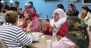 Bitlis'te depremzedelere yönelik kandil programı düzenlendi