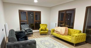 Fırsatçılara örnek olacak davranış, evlerini depremzedelere ücretsiz tahsis ettiler