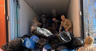 Erzincan'a gelen depremzedelerin Gençlik ve Spor Bakanlığı yurtlarına yerleştirilmesine başlandı