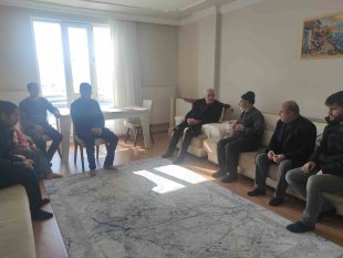 Depremzedeler Eleşkirt'te yakınlarını yanına yerleştirildi