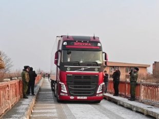 Türkiye-Ermenistan sınırı 35 yıl sonra depremzedeler için açıldı