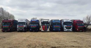 Nahçıvan'dan Türkiye'ye 38 yardım tırı