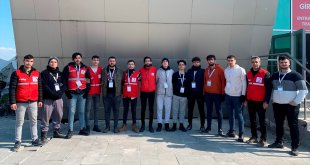 Elazığlı gençler Türk Kızılay çatısı altında deprem bölgelerine yardım eli uzatıyor