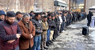 Hatay'da depremde hayatını kaybeden sözleşmeli er Kars'ta toprağa verildi