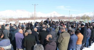Adıyaman'da enkaz altında kalan işçi Van'da toprağa verildi