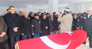 Depremde hayatını kaybeden polis memuru Bitlis'te toprağa verildi