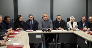 Bakanlar Ersoy ile Özer, Malatya'da depreme ilişkin açıklamalarda bulundu